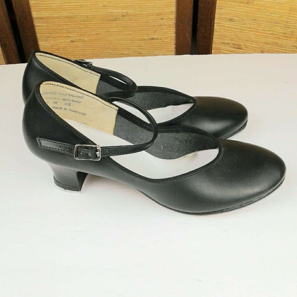 Danshuz tap shoes heels black